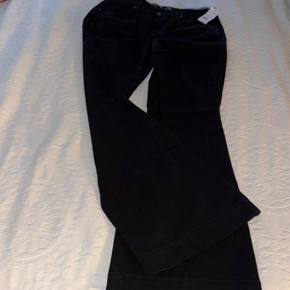 BNWT Women's Flare Leg “Felicity” Jeans by Cookie Johnson - Picture 1 of 12